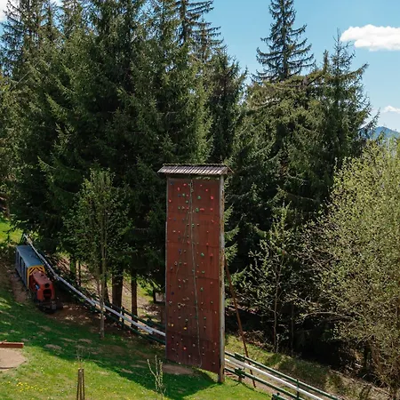 Hotel Complex Turistic Alpina Blazna
