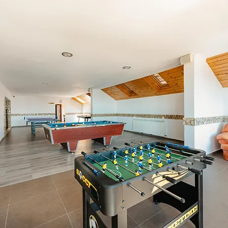 Hotel Complex Turistic Alpina Blazna Sant
